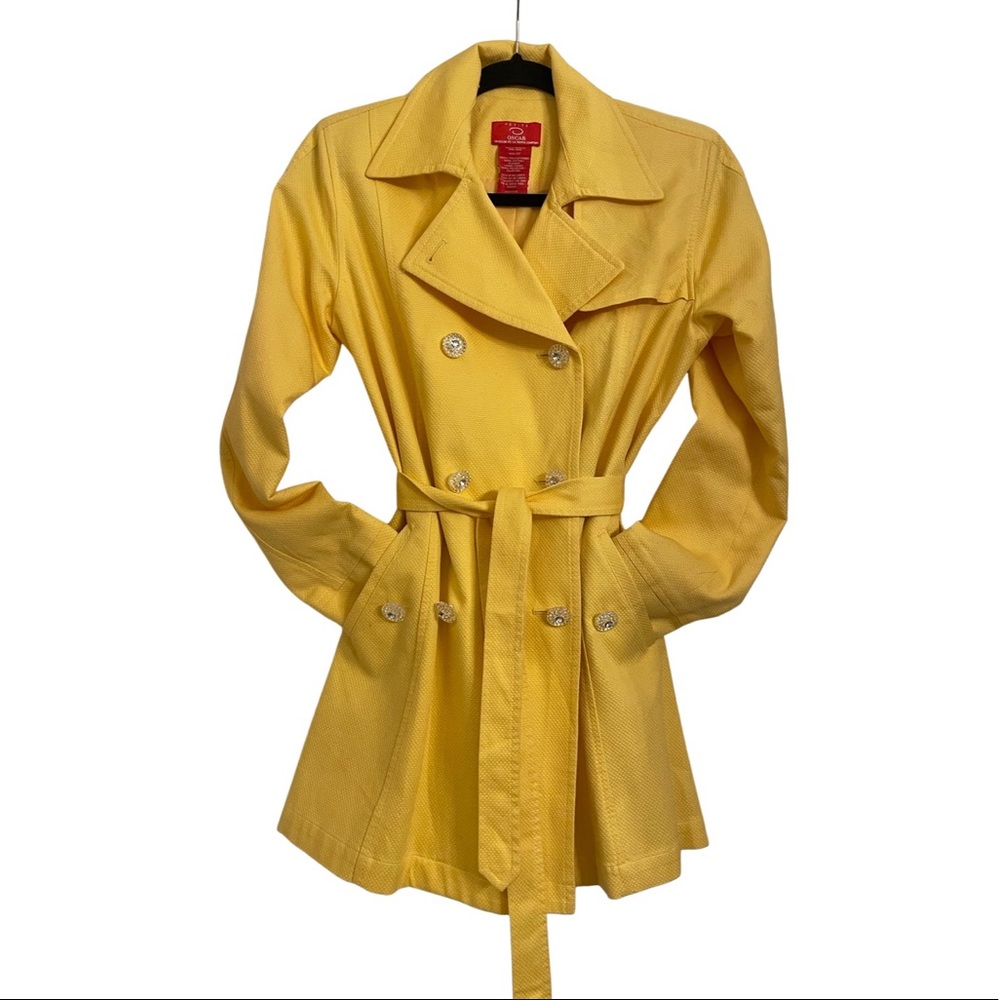 Spring yellow light weight coat